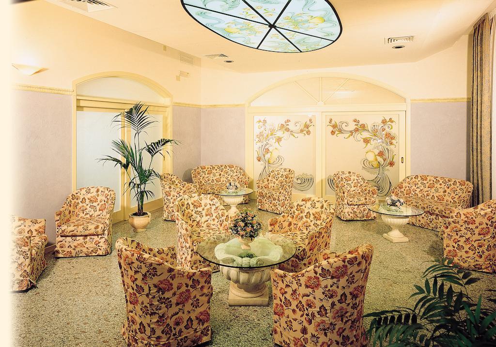 Hotel Pineta Bellaria-Igea Marina Bilik gambar