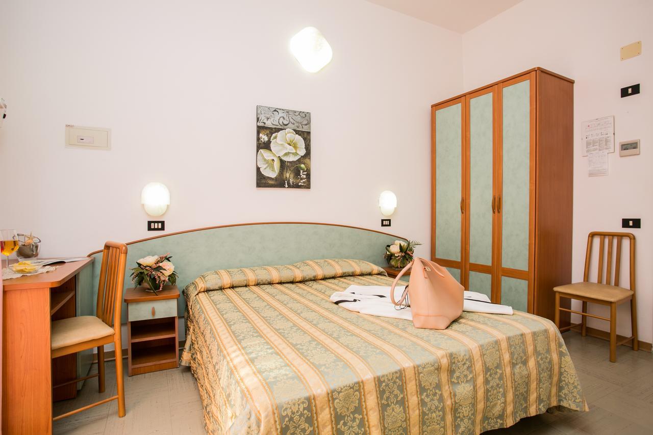 Hotel Pineta Bellaria-Igea Marina Luaran gambar